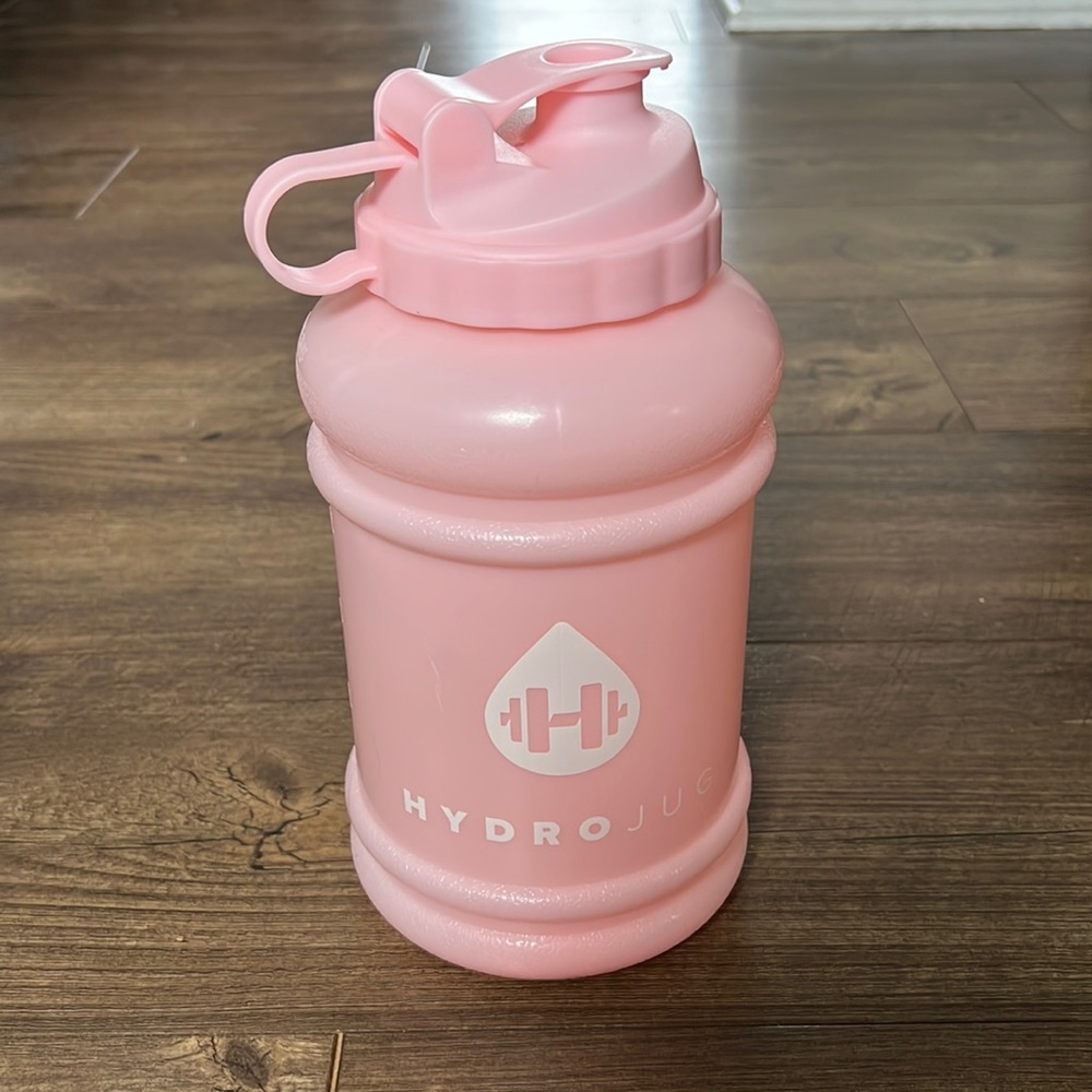 Light pink hydrojug